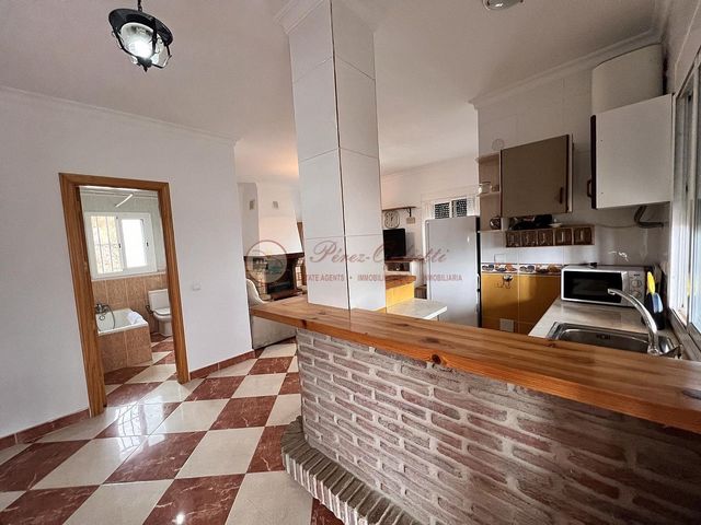 4 Zimmer Apartment zu vermieten in Torrox Pueblo, Torrox mit Pool Garage - 780 € (Ref: 8481134)