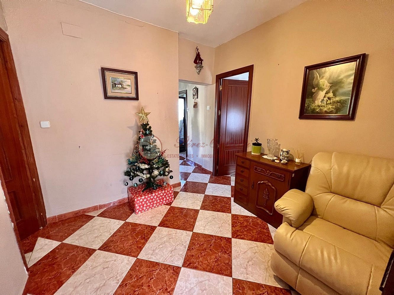 4 slaapkamer Villa te koop in Torrox - € 210.000 (Ref: 8666158)