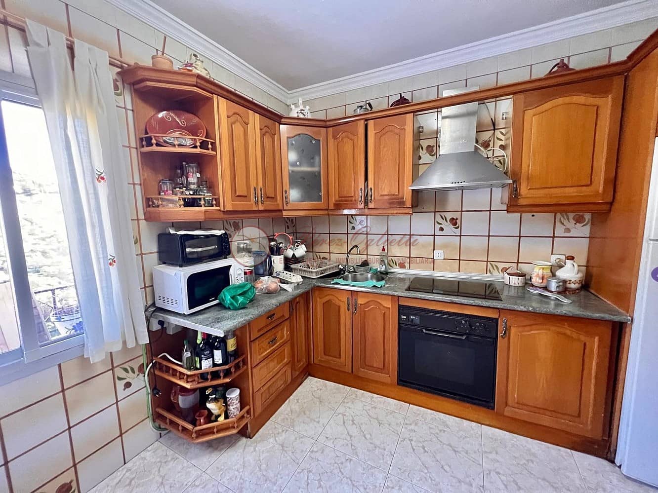 4 slaapkamer Villa te koop in Torrox - € 210.000 (Ref: 8666158)