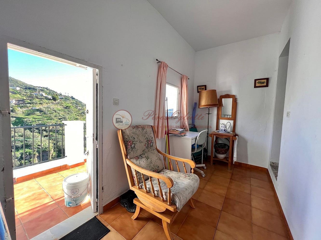 4 slaapkamer Villa te koop in Torrox - € 210.000 (Ref: 8666158)