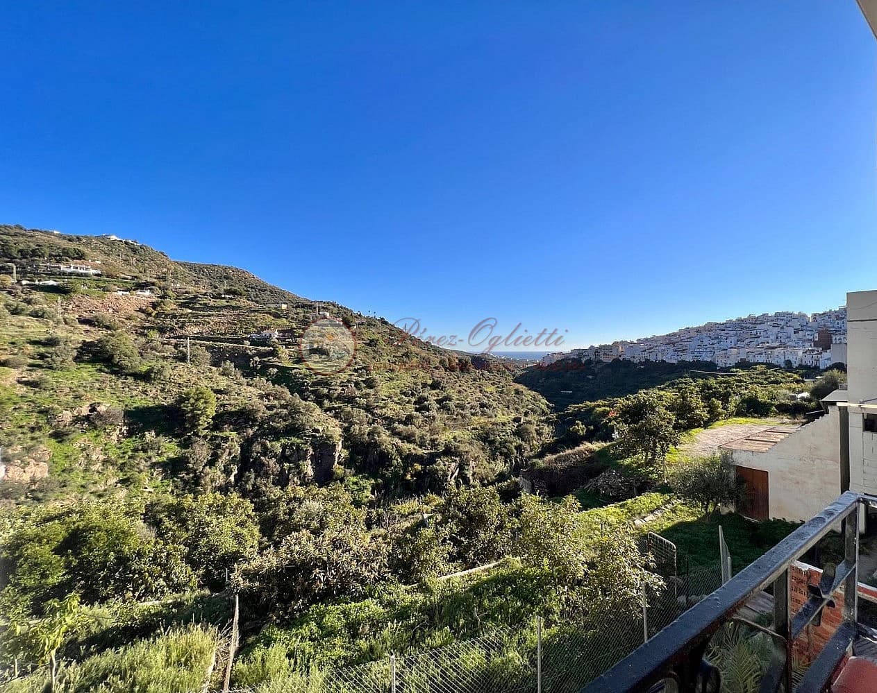 4 slaapkamer Villa te koop in Torrox - € 210.000 (Ref: 8666158)