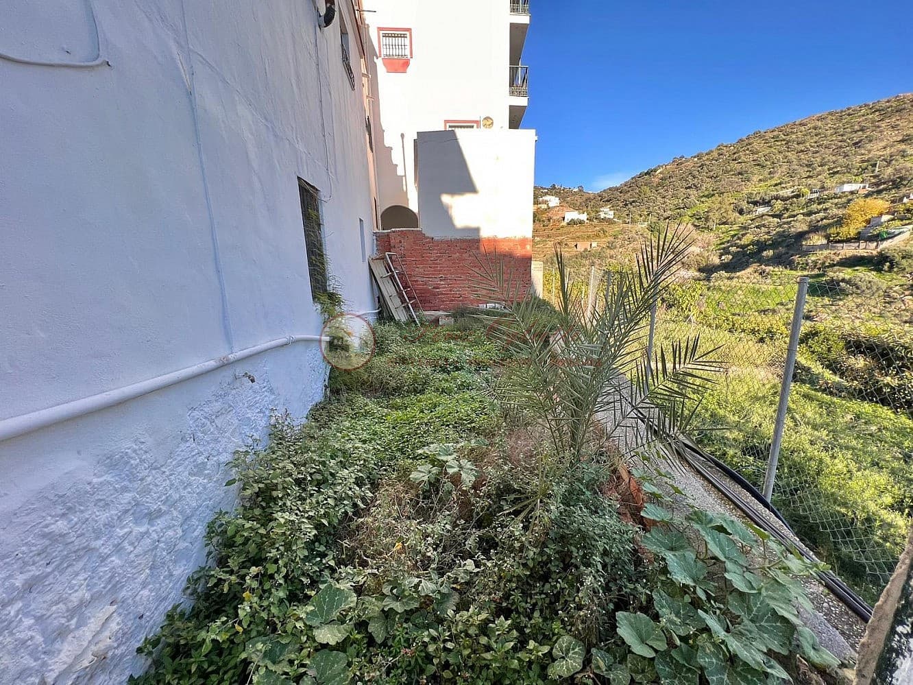 4 slaapkamer Villa te koop in Torrox - € 210.000 (Ref: 8666158)