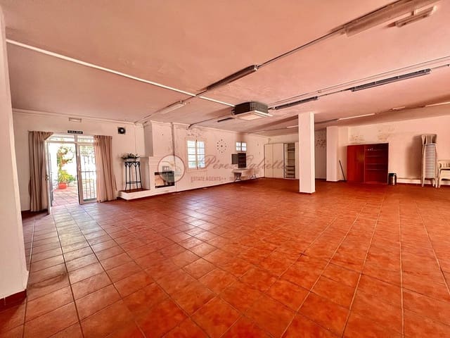 Kommersiell til salgs i Centro, Nerja - € 215 000 (Ref: 8785787)