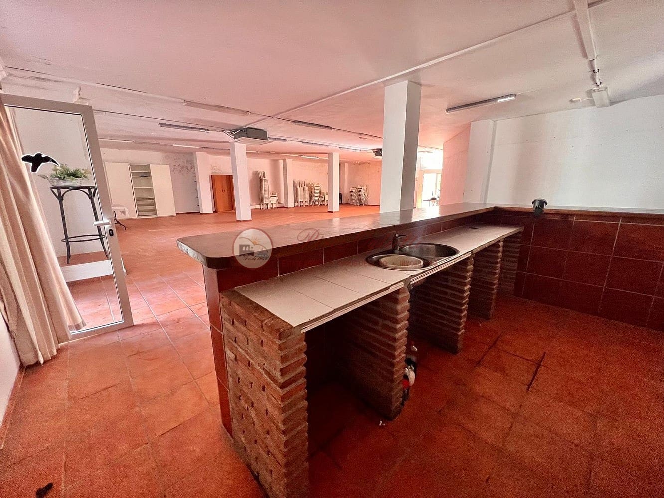 Commercieel te koop in Nerja - € 215.000 (Ref: 8785787)