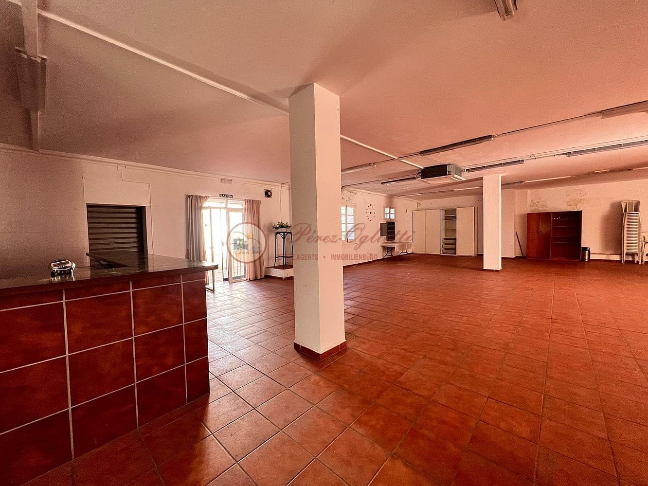 Commercieel te koop in Nerja - € 215.000 (Ref: 8785787)