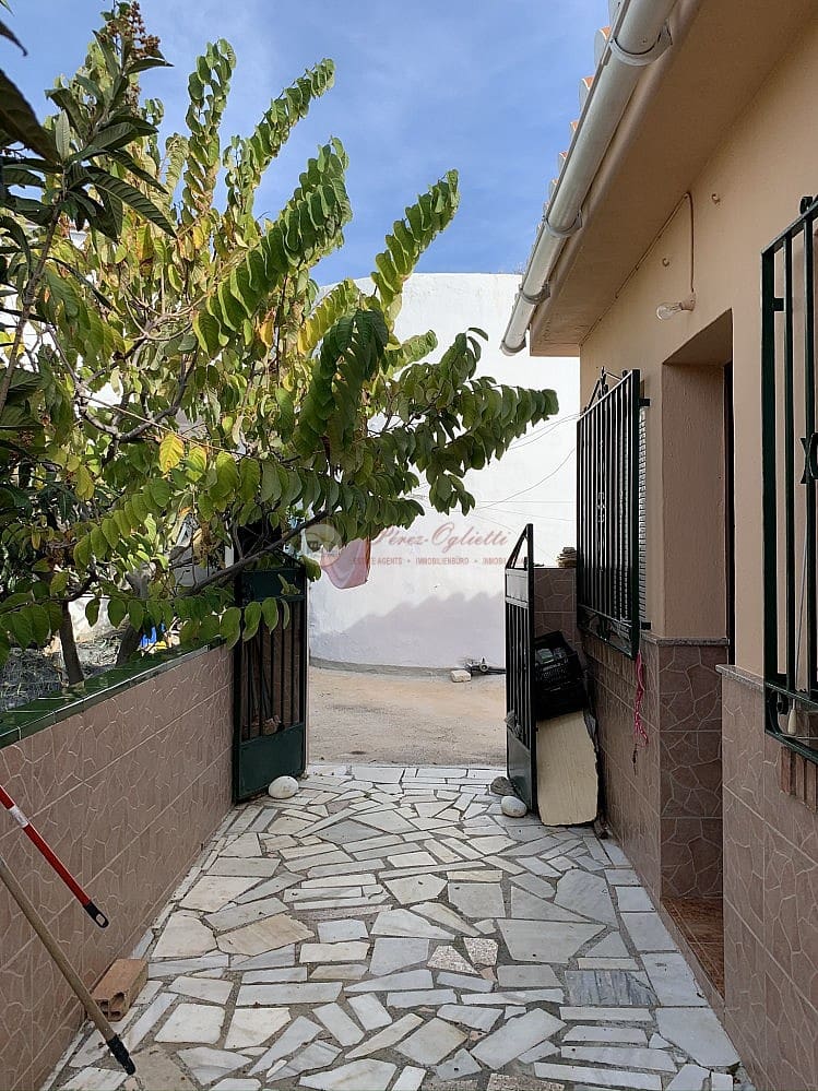 3 soveværelse Villa til salg i Torrox-Costa med garage - € 375.000 (Ref: 8837934)