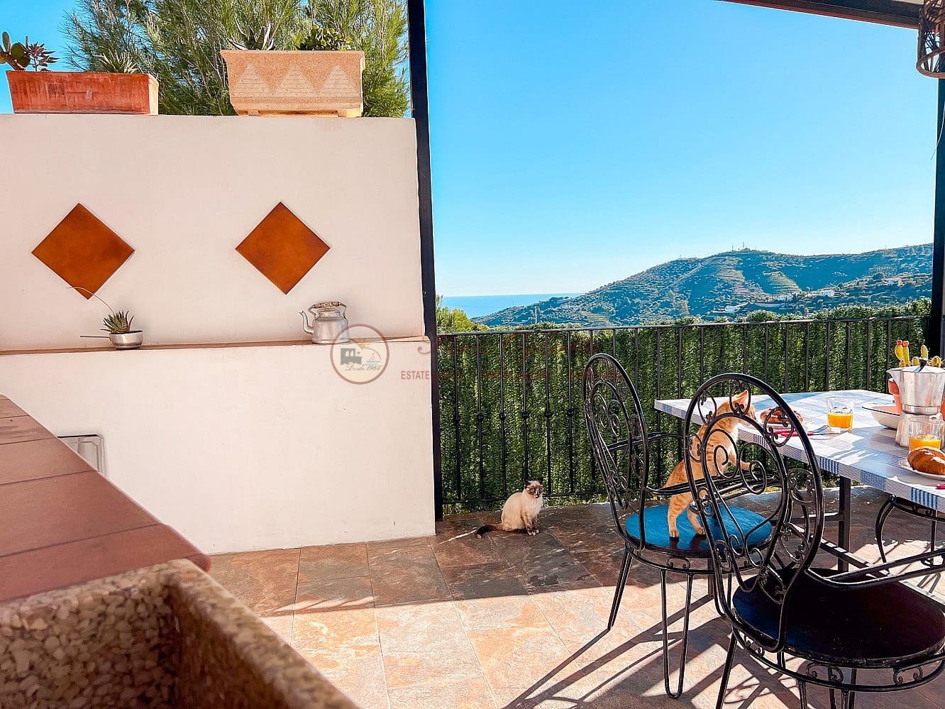 2 soveværelse Villa til salg i Torrox med swimmingpool garage - € 360.000 (Ref: 8866478)