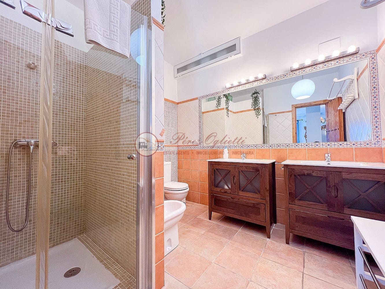 2 soveværelse Villa til salg i Torrox med swimmingpool garage - € 360.000 (Ref: 8866478)