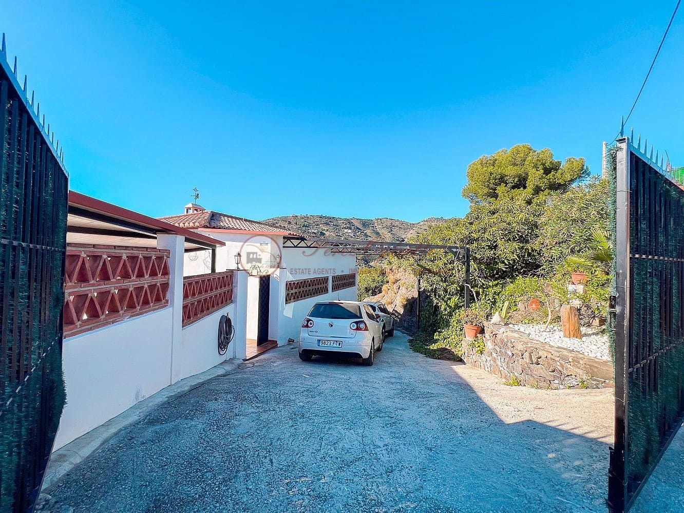 2 soveværelse Villa til salg i Torrox med swimmingpool garage - € 360.000 (Ref: 8866478)