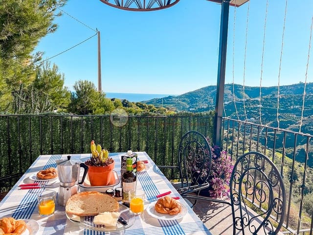 2 soveværelse Villa til salg i Torrox Pueblo, Torrox med swimmingpool garage - € 360.000 (Ref: 8866478)