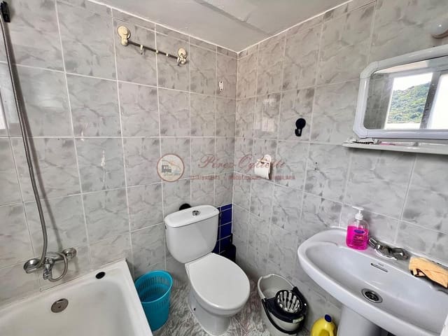 3 sovrum Villa till salu i Torrox Pueblo, Torrox - 127 000 € (Ref: 8882346)