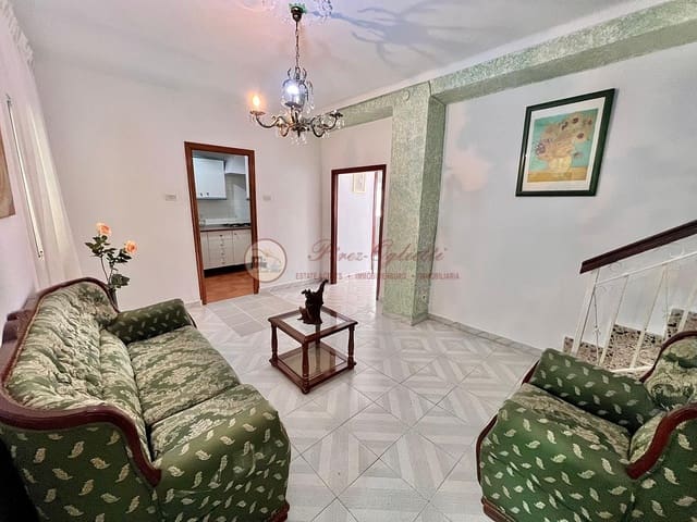 4 soveværelse Villa til salg i Torrox Pueblo, Torrox - € 209.000 (Ref: 8894267)