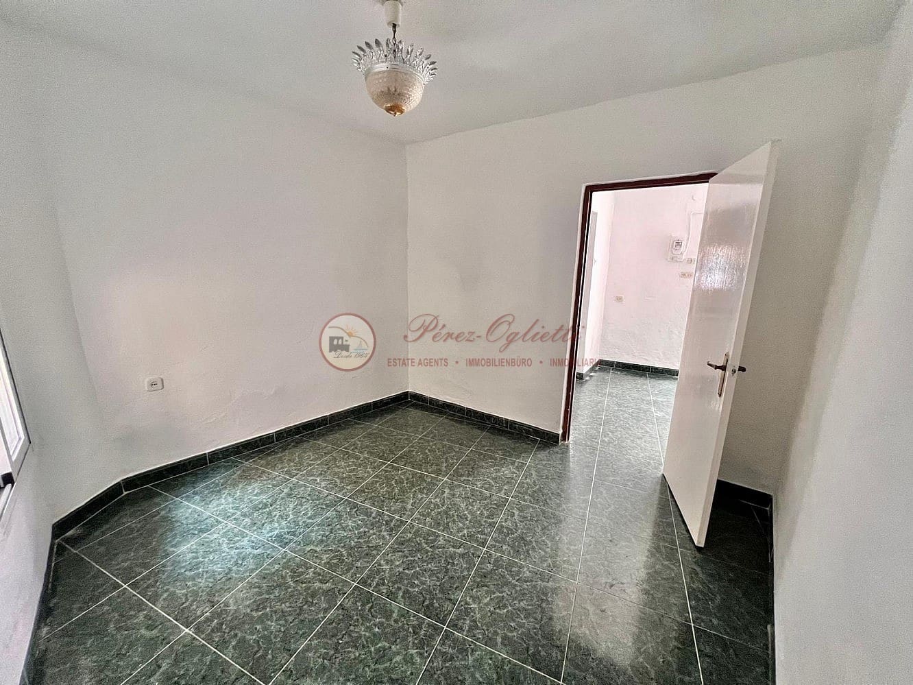2 bedroom Villa for sale in Torrox - € 115,000 (Ref: 8895981)