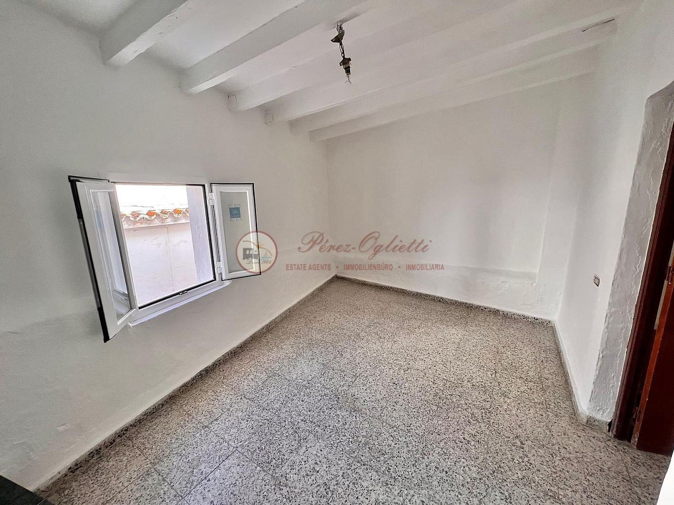 2 bedroom Villa for sale in Torrox - € 115,000 (Ref: 8895981)