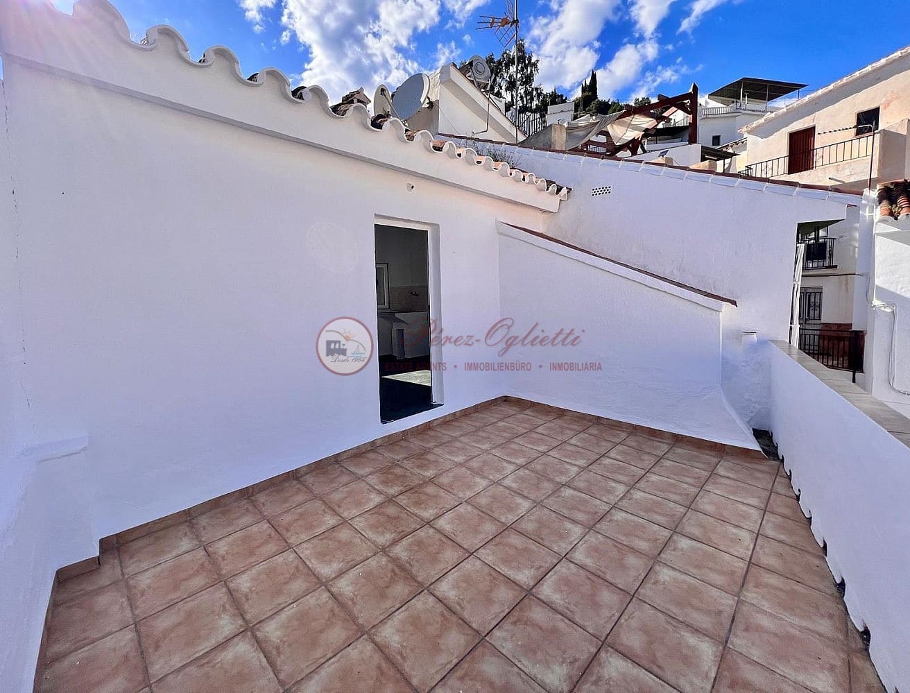 2 bedroom Villa for sale in Torrox - € 115,000 (Ref: 8895981)