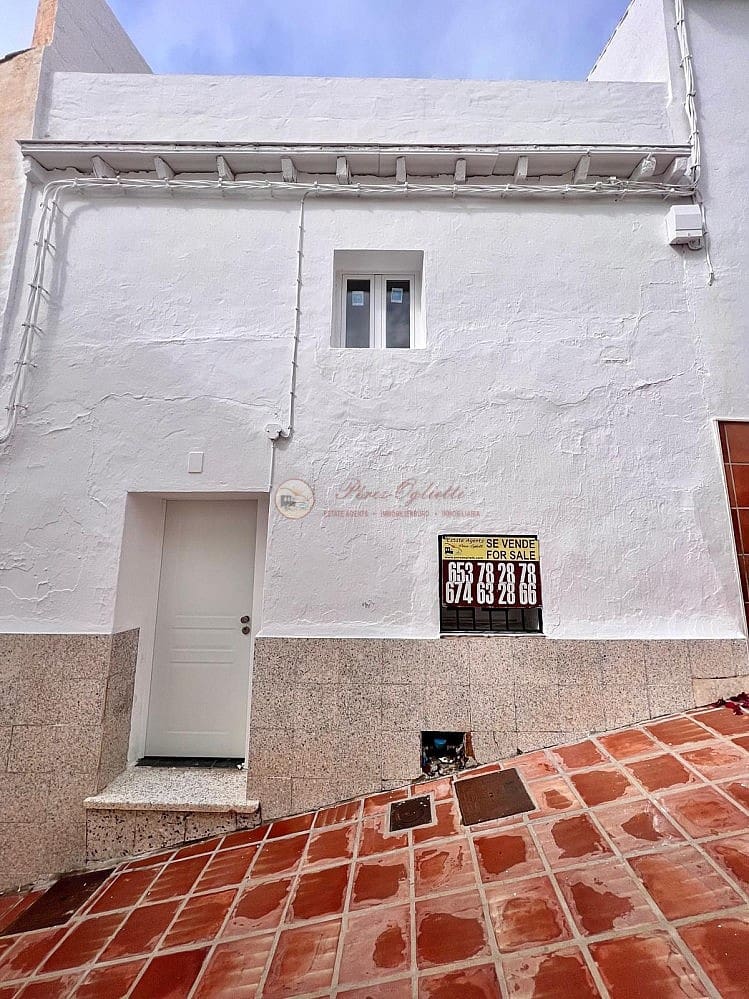 2 bedroom Villa for sale in Torrox - € 115,000 (Ref: 8895981)