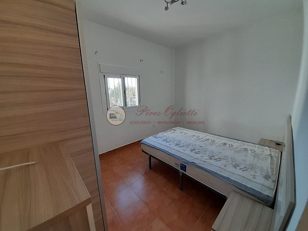 3 Zimmer Haus zu vermieten in Torrox mit Garage - 800 € (Ref: 9029053)