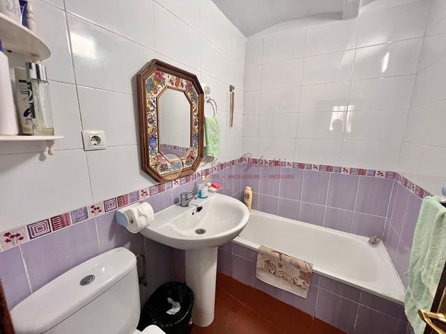 2 soveværelse Villa til salg i Torrox Pueblo, Torrox - € 127.000 (Ref: 9064742)