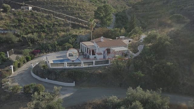3 slaapkamer Finca/Landhuis te koop in Torrox Pueblo, Torrox met zwembad garage - € 365.000 (Ref: 9373624)