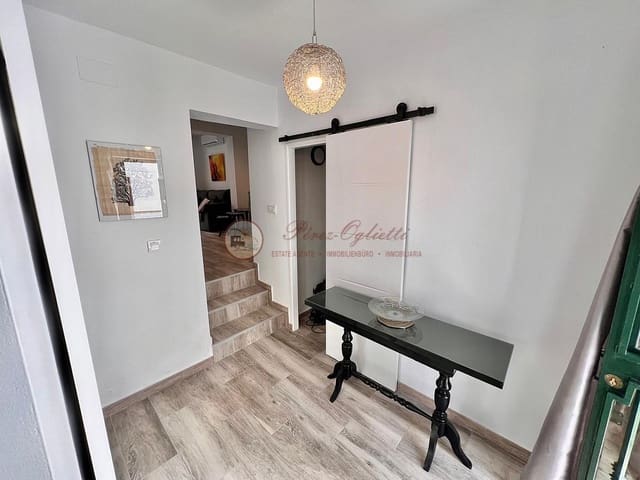 3 sovrum Villa till salu i Torrox Pueblo, Torrox - 259 000 € (Ref: 9375460)