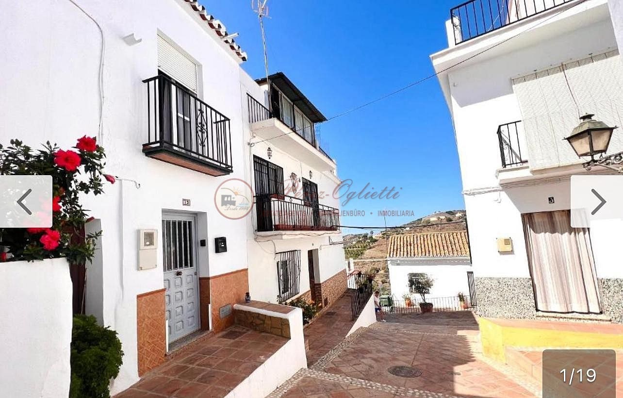 1 bedroom Townhouse for rent in Torrox - € 590 (Ref: 9388334)