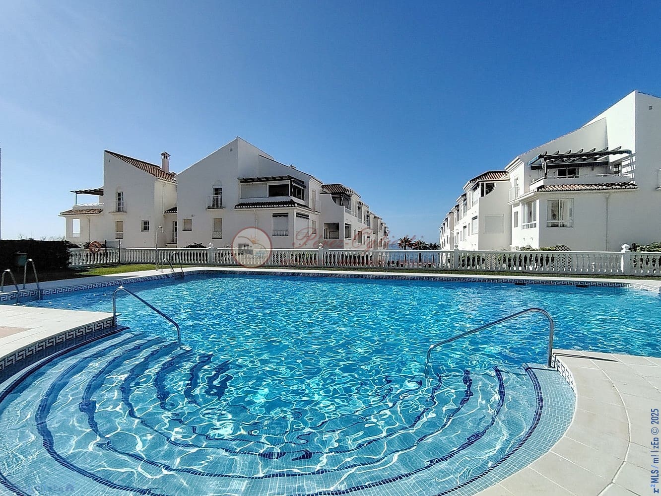 2 chambre Appartement à vendre à Nerja avec piscine - 439 000 € (Ref: 9419385)