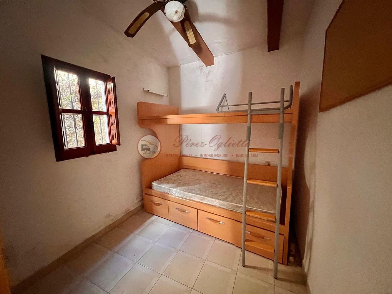 3 soverom Villa til salgs i Torrox med svømmebasseng garasje - € 220 000 (Ref: 9482238)