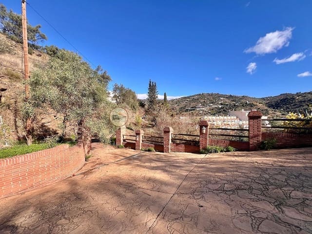 3 soverom Villa til salgs i Torrox Pueblo, Torrox med svømmebasseng garasje - € 220 000 (Ref: 9482238)