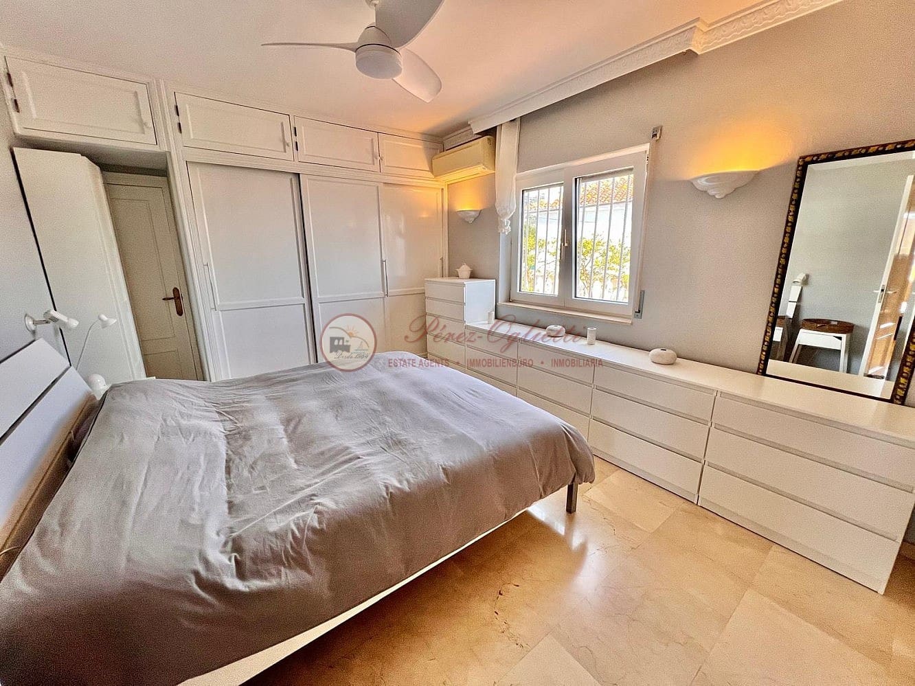 Chalet de 3 habitaciones en Nerja en venta con piscina - 695.000 € (Ref: 9566505)