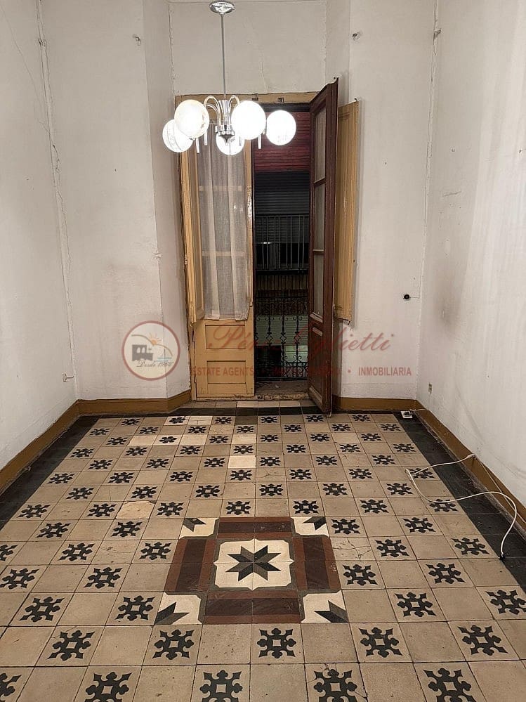 7 bedroom Apartment for sale in Granada city - € 499,000 (Ref: 9566673)