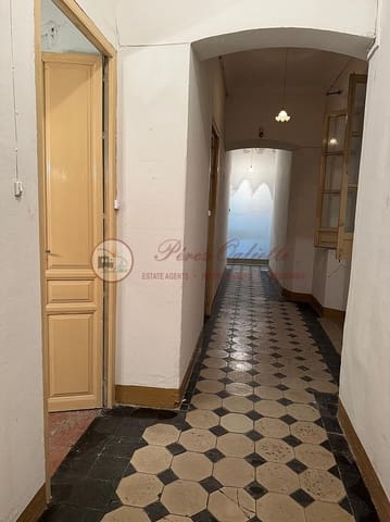 7 soverom Leilighet til salgs i Centro - Sagrario, Granada by - € 499 000 (Ref: 9566673)