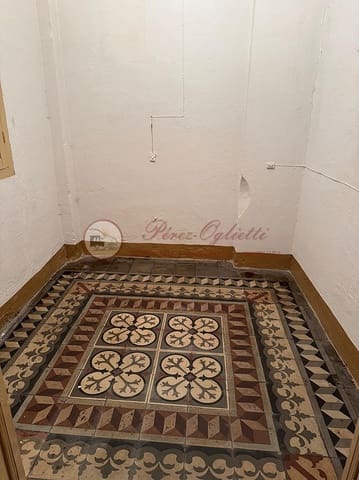 7 soverom Leilighet til salgs i Centro - Sagrario, Granada by - € 499 000 (Ref: 9566673)