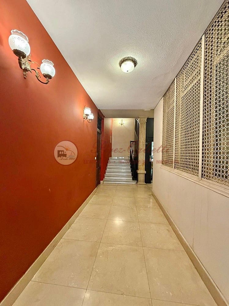 7 soveværelse Lejlighed til salg i Granada by - € 479.000 (Ref: 9566673)