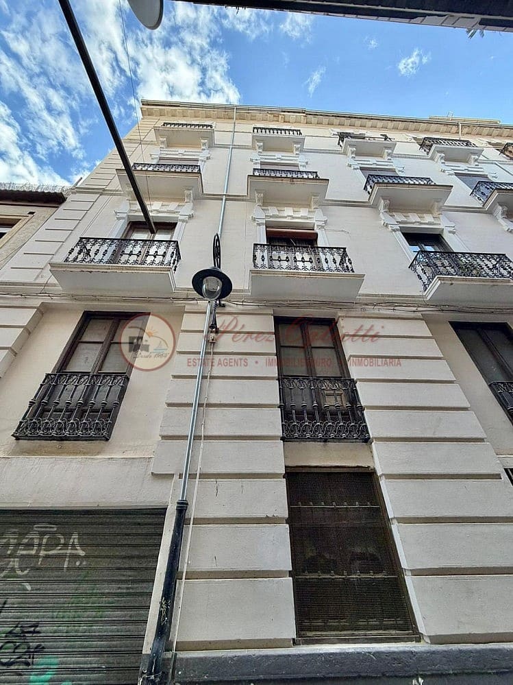 7 soveværelse Lejlighed til salg i Granada by - € 479.000 (Ref: 9566673)
