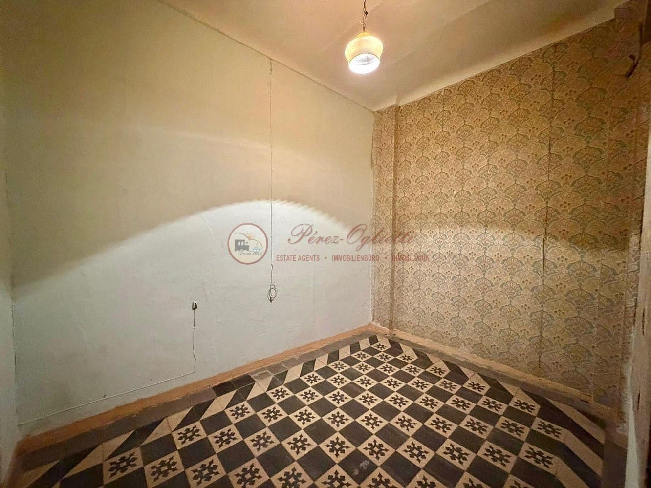 7 soveværelse Lejlighed til salg i Granada by - € 479.000 (Ref: 9566673)