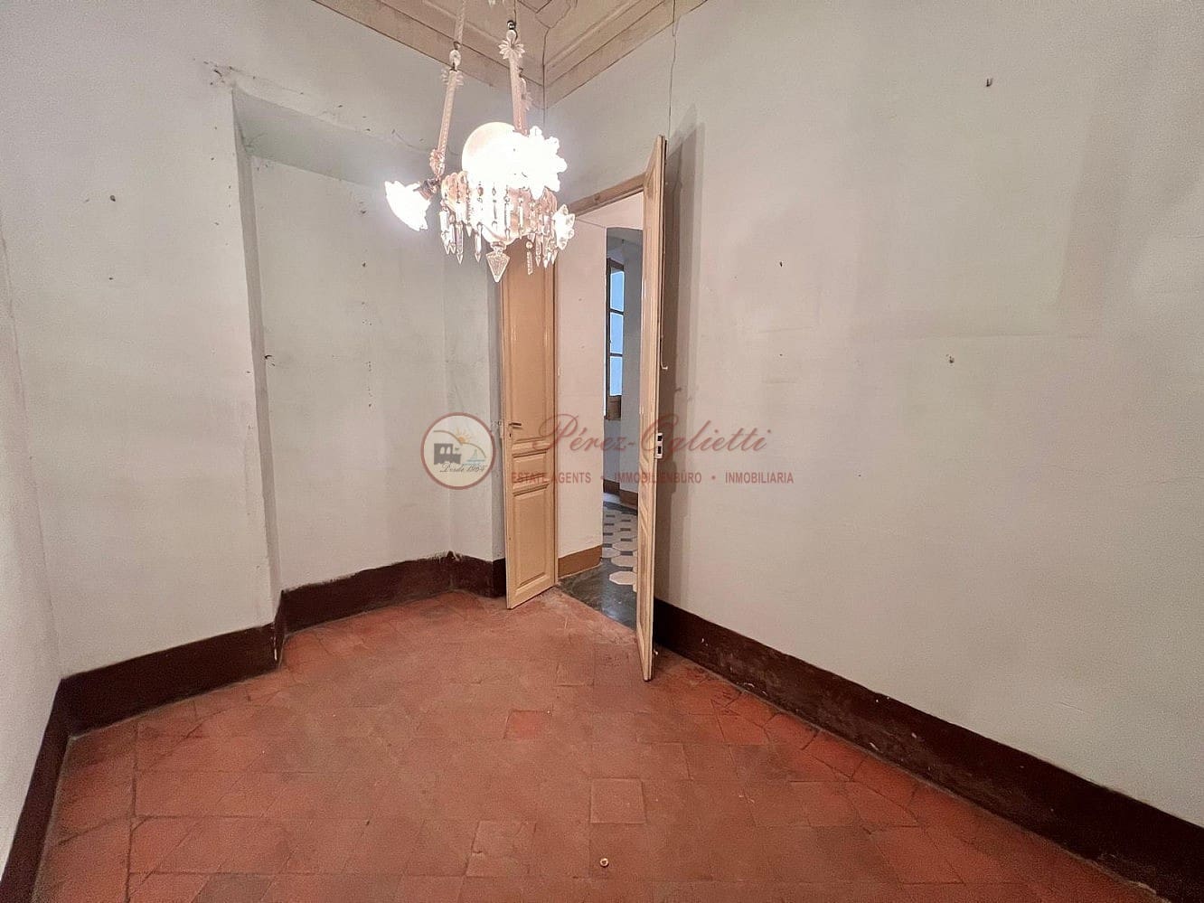 5 soveværelse Lejlighed til salg i Granada by - € 449.000 (Ref: 9566673)
