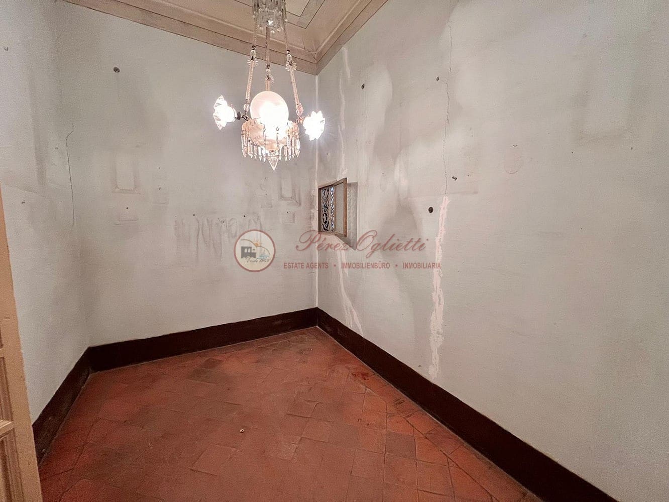 5 soveværelse Lejlighed til salg i Granada by - € 449.000 (Ref: 9566673)