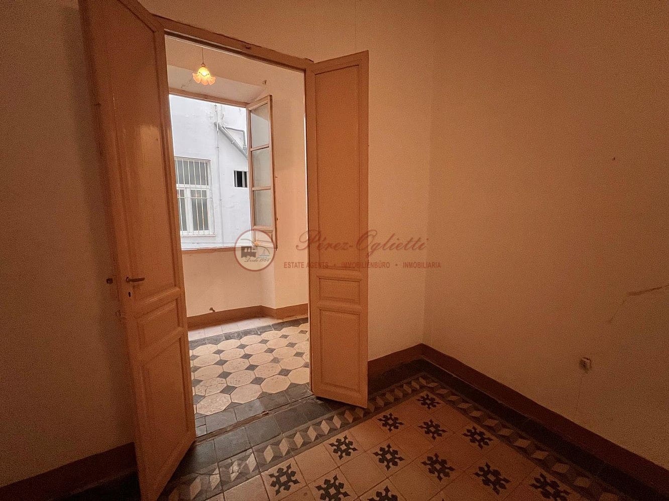 5 soveværelse Lejlighed til salg i Granada by - € 449.000 (Ref: 9566673)