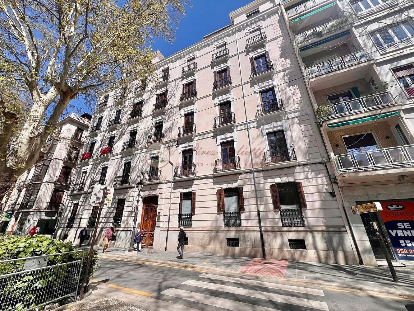 5 soveværelse Lejlighed til salg i Granada by - € 449.000 (Ref: 9566673)