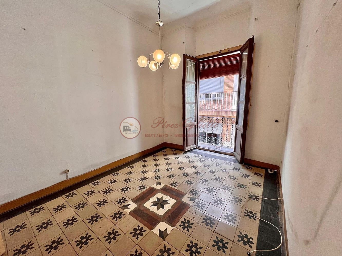 5 soveværelse Lejlighed til salg i Granada by - € 449.000 (Ref: 9566673)