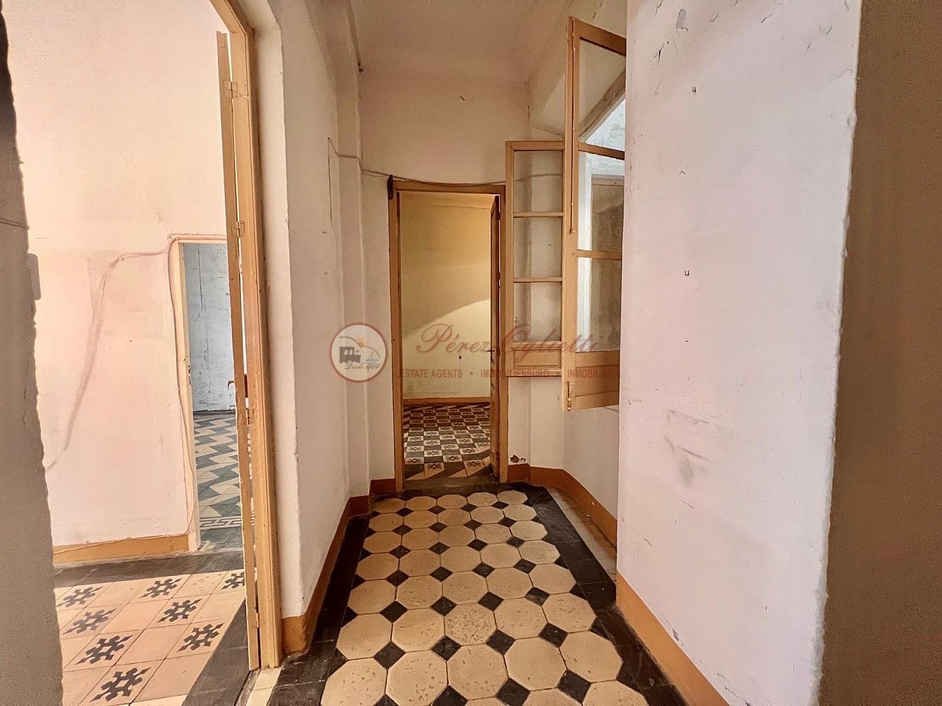 5 soveværelse Lejlighed til salg i Granada by - € 449.000 (Ref: 9566673)
