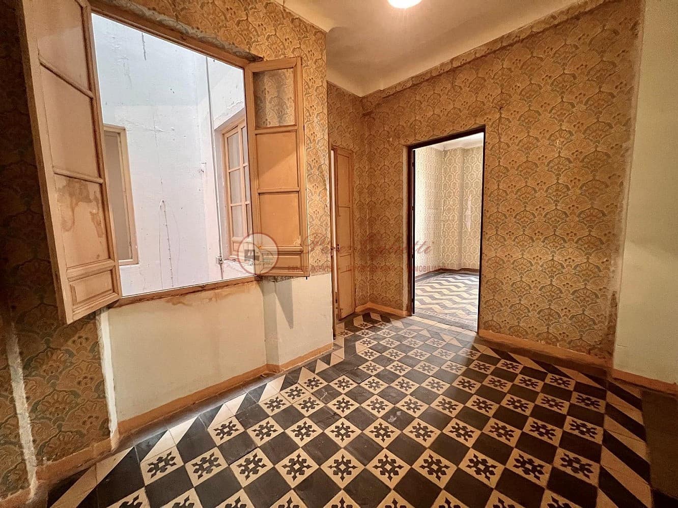 5 soveværelse Lejlighed til salg i Granada by - € 449.000 (Ref: 9566673)