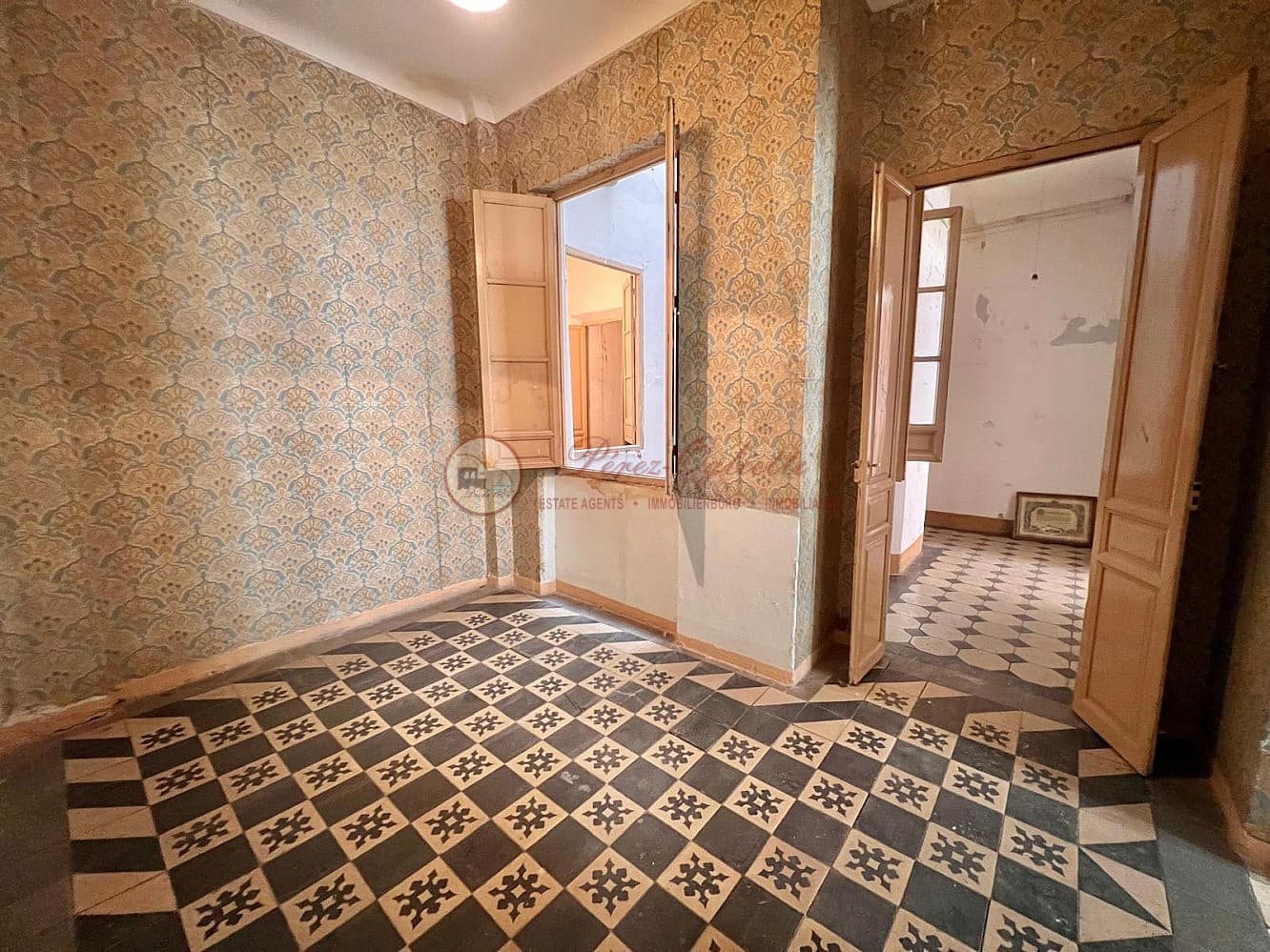 5 soveværelse Lejlighed til salg i Granada by - € 449.000 (Ref: 9566673)