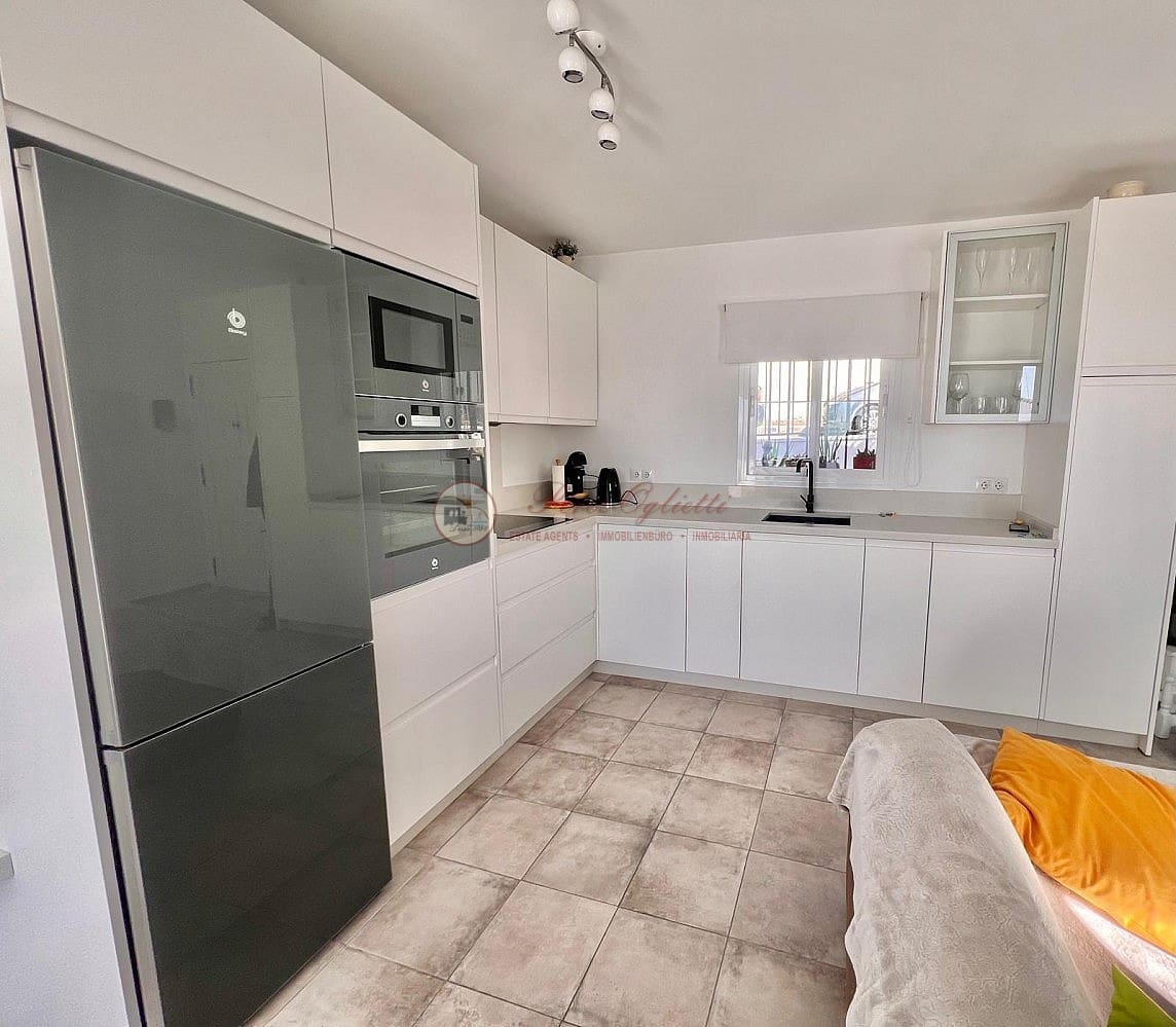 Casa de 2 habitaciones en Torrox en alquiler - 1.150 € (Ref: 9665116)