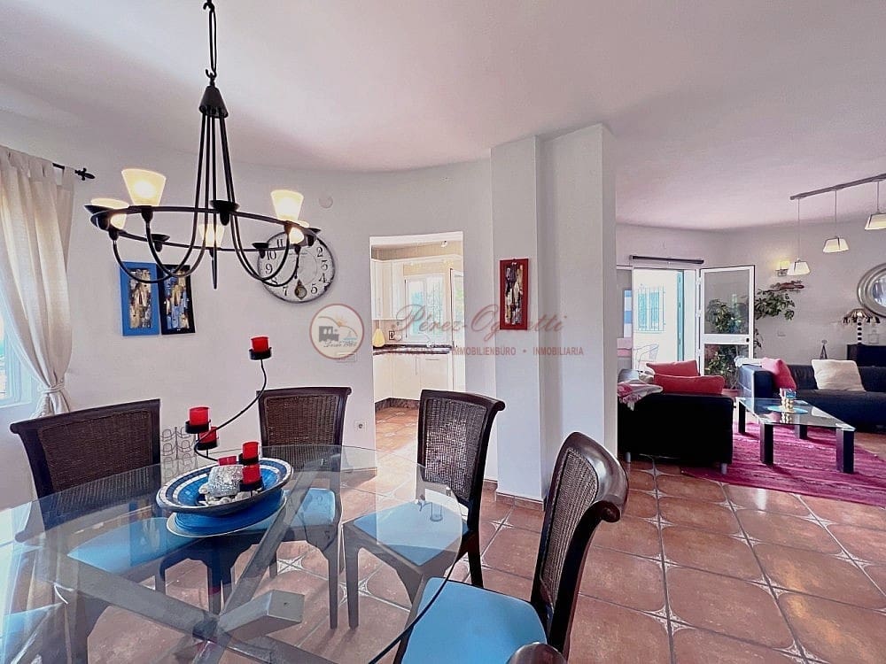 5 chambre Villa/Maison à vendre à Torrox avec piscine garage - 575 000 € (Ref: 9707627)