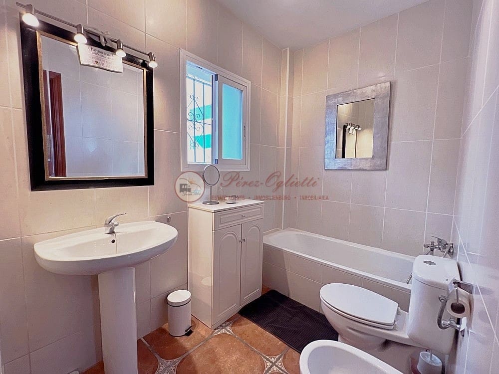 5 chambre Villa/Maison à vendre à Torrox avec piscine garage - 575 000 € (Ref: 9707627)