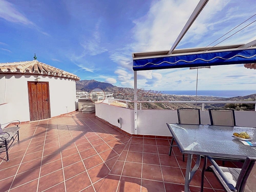 5 chambre Villa/Maison à vendre à Torrox avec piscine garage - 575 000 € (Ref: 9707627)