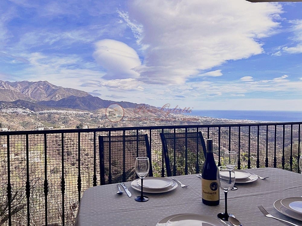 5 chambre Villa/Maison à vendre à Torrox avec piscine garage - 575 000 € (Ref: 9707627)