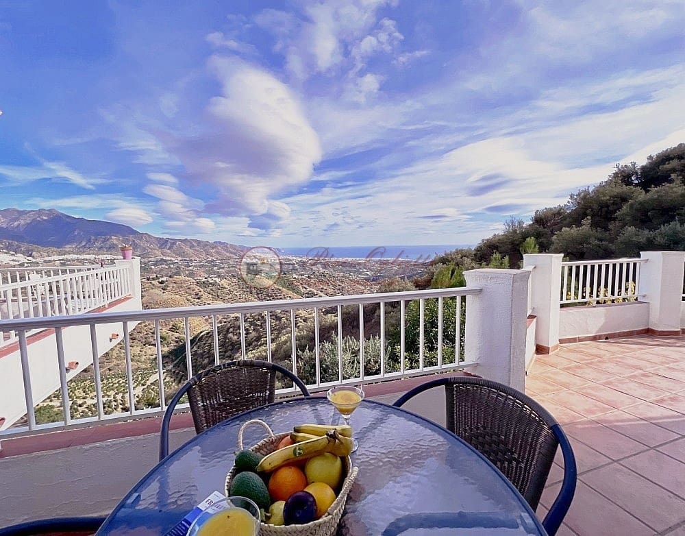 5 chambre Villa/Maison à vendre à Torrox avec piscine garage - 575 000 € (Ref: 9707627)