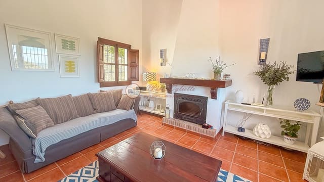 2 Zimmer Villa zu verkaufen in Frigiliana mit Pool Garage - 499.000 € (Ref: 9707777)